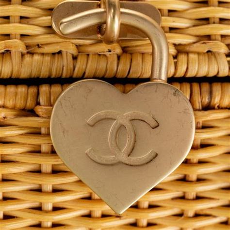 chanel heart locket